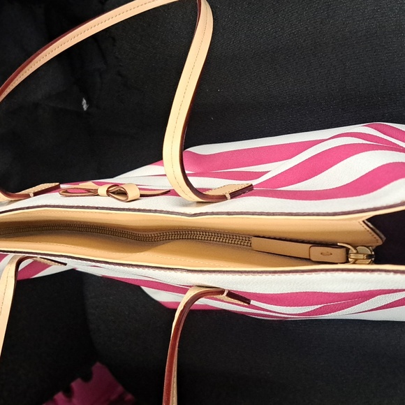 Kate Spade Eden Street Margareta tote bag in a pink and white striped - Picture 8 of 12